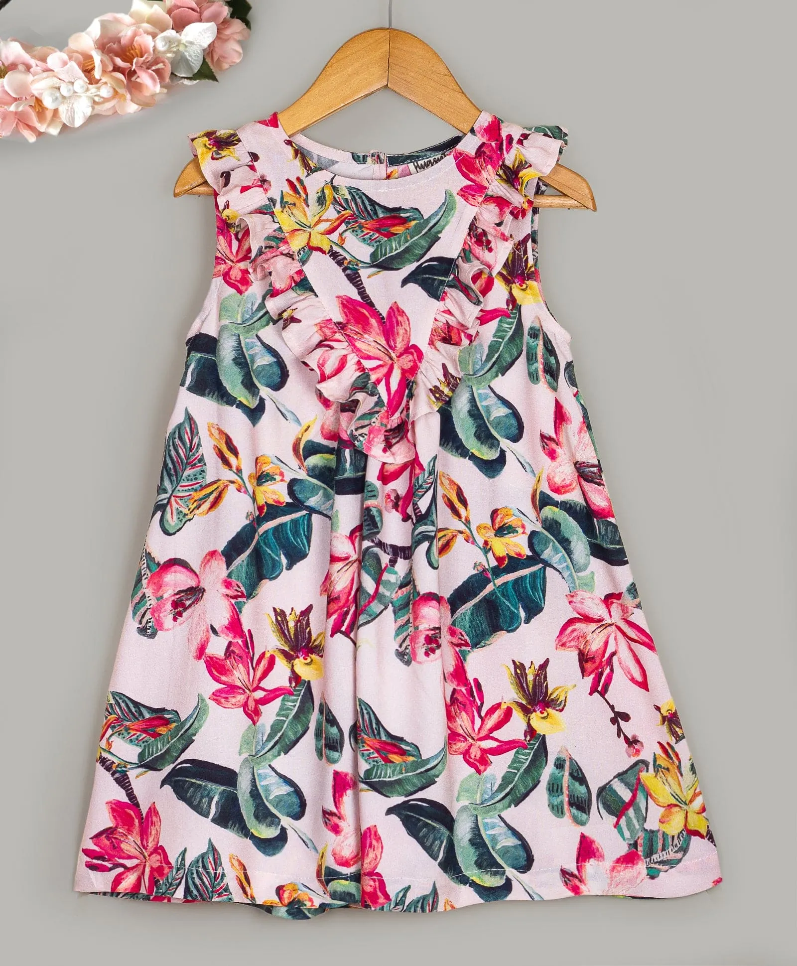 Hawaiian print cutsleeves dress with frills at front yoke-Pink/Green